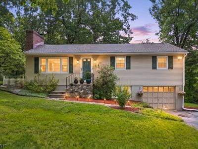2 Oak Dr