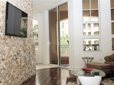 3001 NE 185th St APT 428