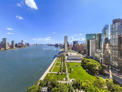 870 United Nations Plz #29DE