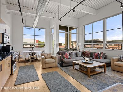 361 Robinson St UNIT 308