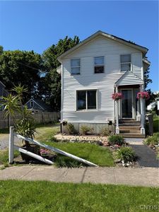 104 Garden City Dr