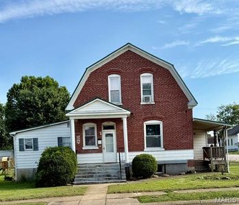302 E Jefferson Ave