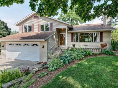 5206 Tonyawatha Trail