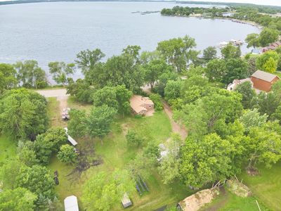 23228 N Lakeshore Dr