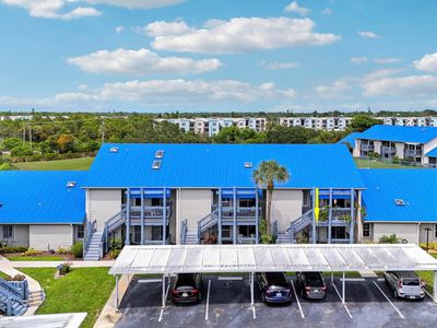 1637 NE Nautical Pl APT 804