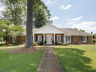105 Linda Ln