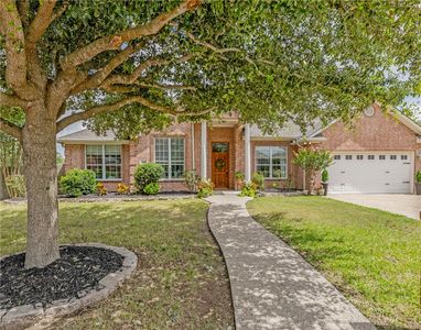 2401 Newark Cir