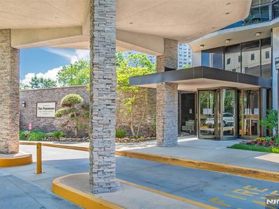 2077 Center Ave APT 9A