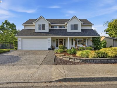 401 E Donald Ln