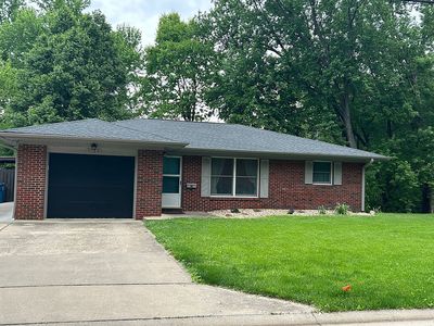 1137 W High St