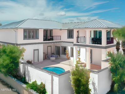 1745 S FLETCHER Avenue