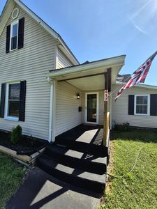 Property at 417 E Elm St, Huntsville, MO