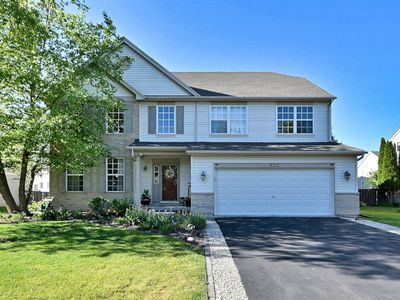 8305 Waterbury Dr