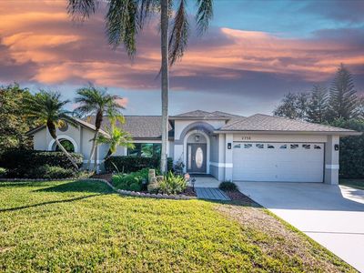 2758 SW District Avenue