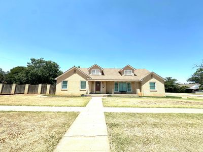1500 W 9th St