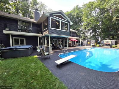 13060 Oakview Ln N