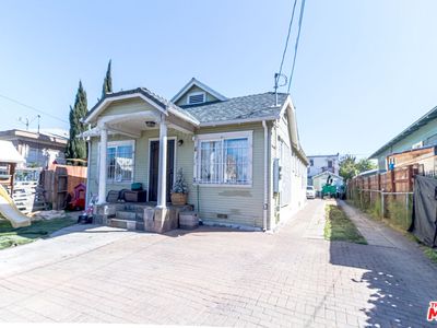 1126 S Mariposa Ave #1128