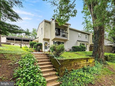 239 E Chelsea Cir