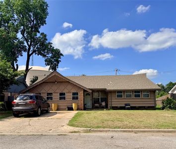 3917 NW 52nd St