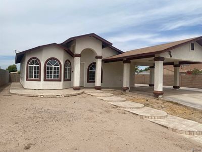 506 N Fuentes Dr