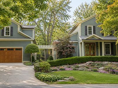 201 Heirloom Ln