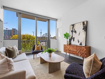 1212 Laurel St APT 204