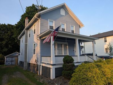 146 Rock St