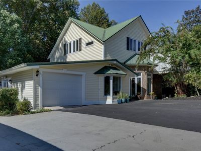 687 Burnt Tanyard Rd