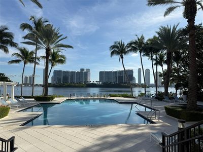 3215 NE 184th St APT 14109