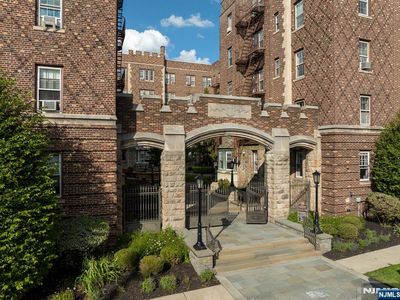 275 Engle St #B1-a
