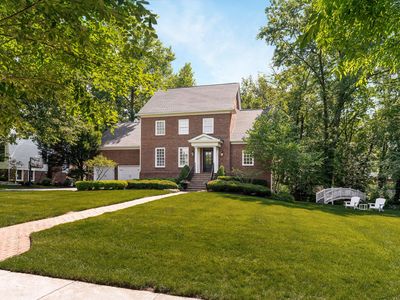 4056 James River Rd