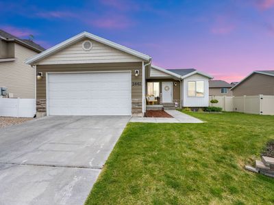 2442 E Hitching Post Dr