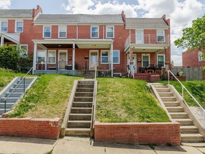 7017 Conley St