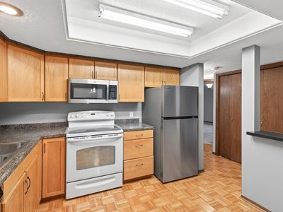 4710 58th Ave N APT 202