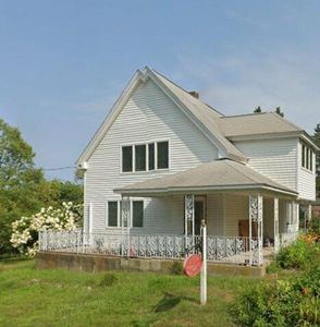12 Wood St