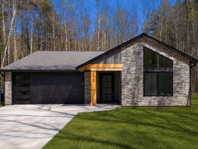 12745 Austrian Dr