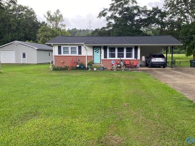 437 Anderson St W