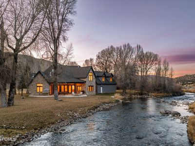 7050 N River Valley Dr