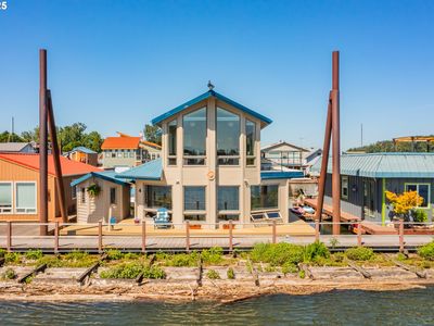 18989 NE Marine Dr SLIP 4