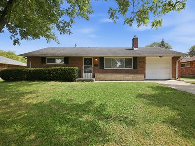 3894 Utica Dr