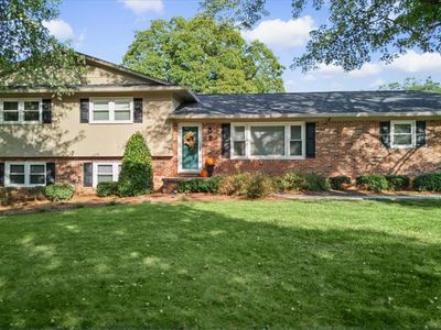 Property at 430 Lakeview Dr, Liberty, SC