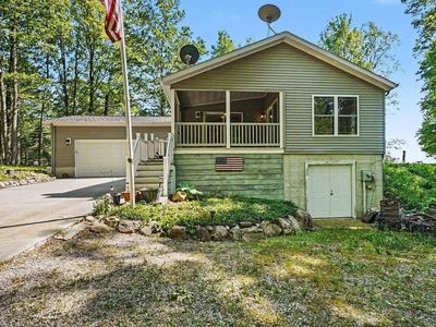 3434 Maple Rd