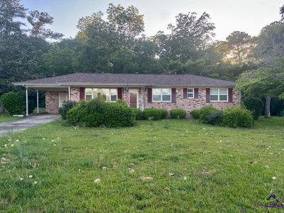 66 Lakeview Dr