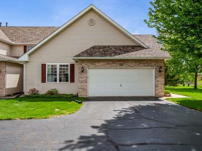 Property at 12014 Baneberry Dr APT 32, Roscoe, IL