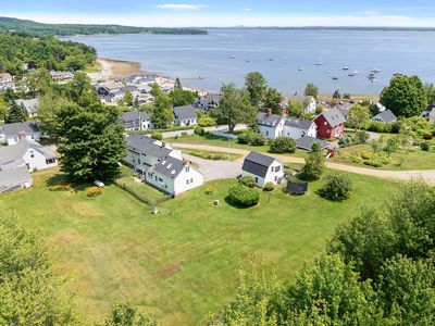 18 Beach Road