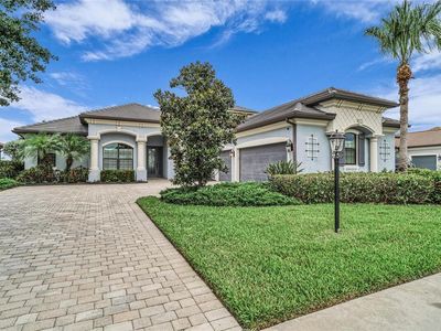 5519 Arnie Loop