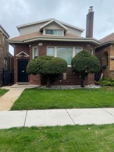1708 E 84th Pl