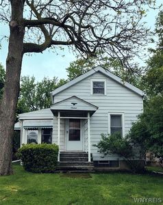 16 Crestview Ave