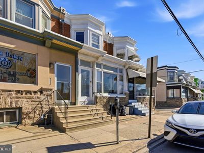 7233 W Chester Pike