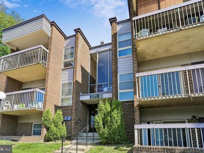 2201 Greenery Ln APT 104-11